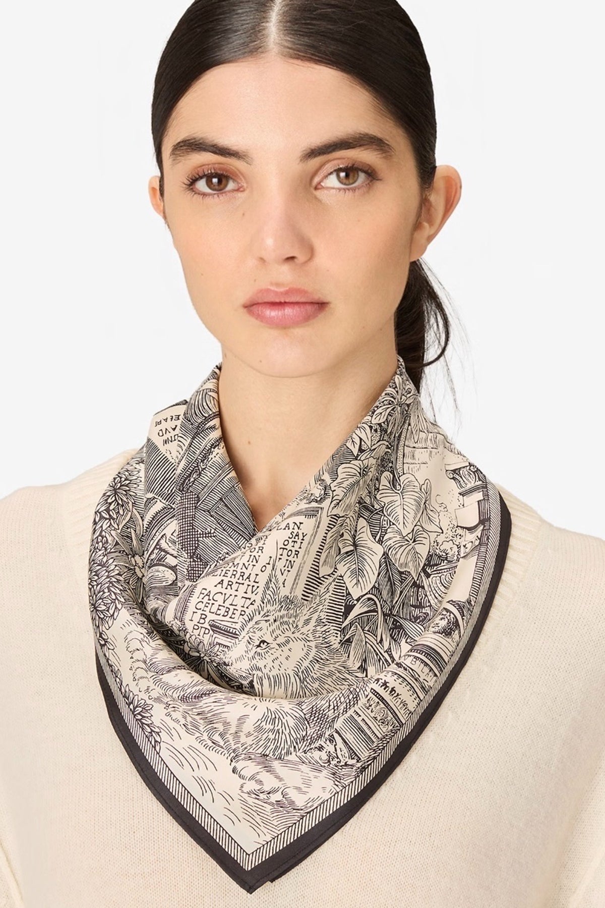 Piranesi Silk Scarf 65 black - Inoui Edition