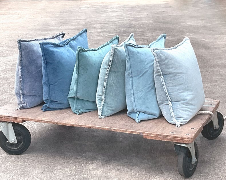 Pip cushion cover - velvet turquoise