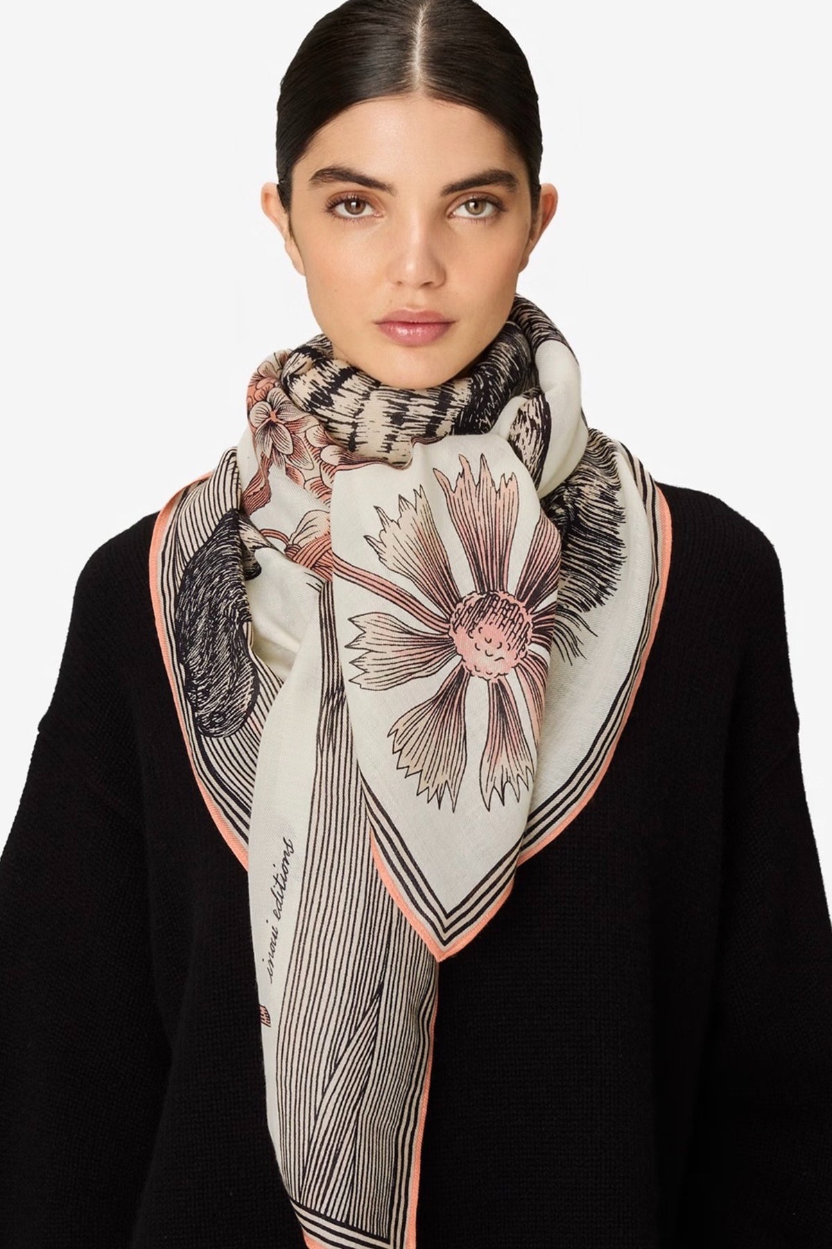 Gustav scarf 130 powder - Inoui Editions