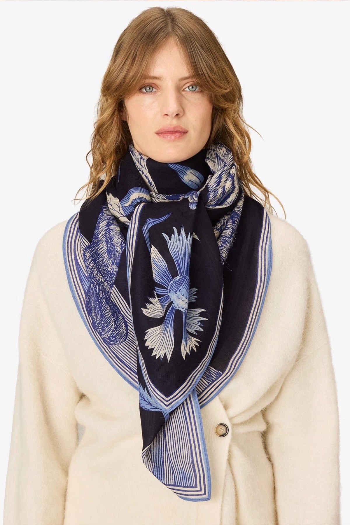 Gustav scarf 130 blue - Inoui Editions