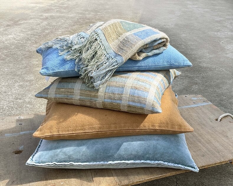Sienna throw - blue