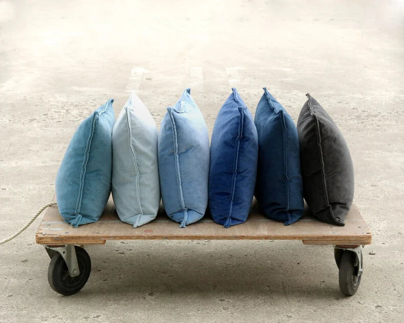 Tom cushion cover - velvet Maya
